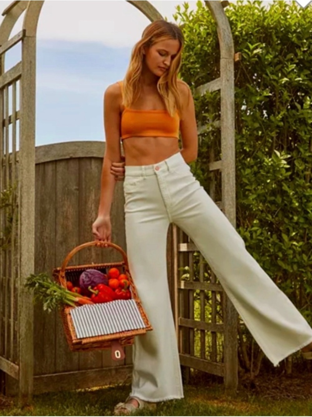 DL1961 Hepburn Wide Leg Jeans in Eggshell with Raw Hem